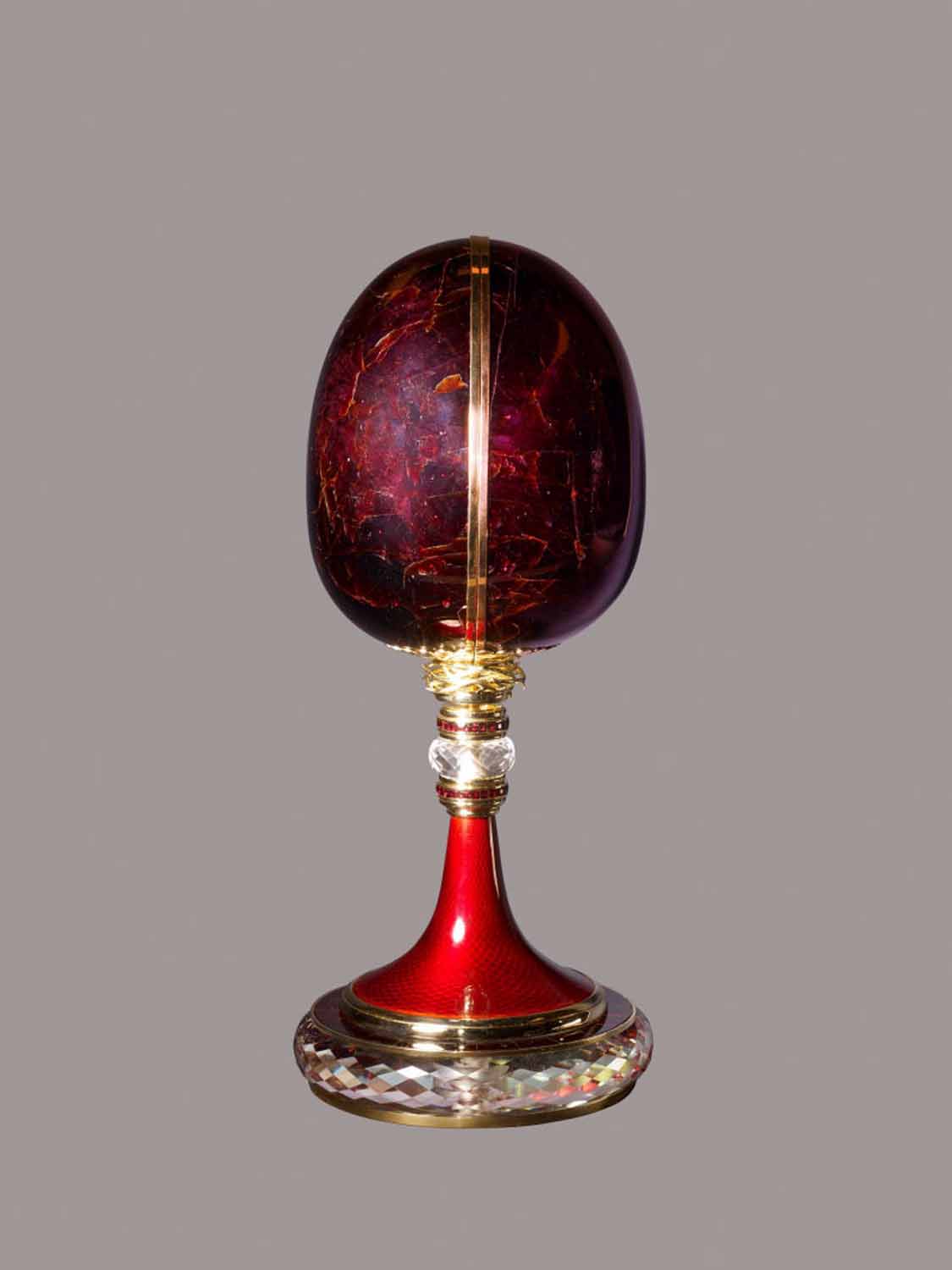 Garnet-Egg