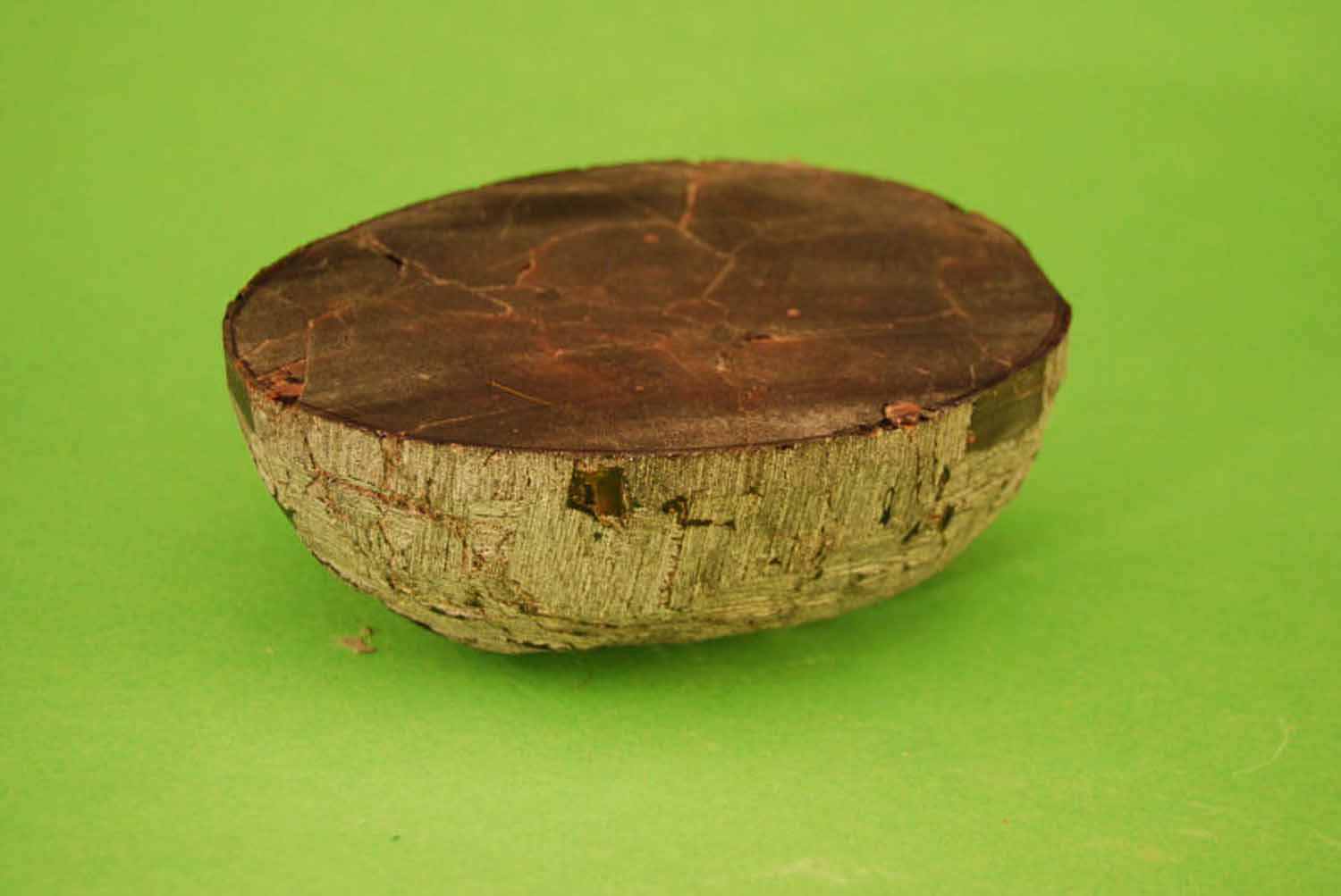 Garnet-Egg – raw stone
